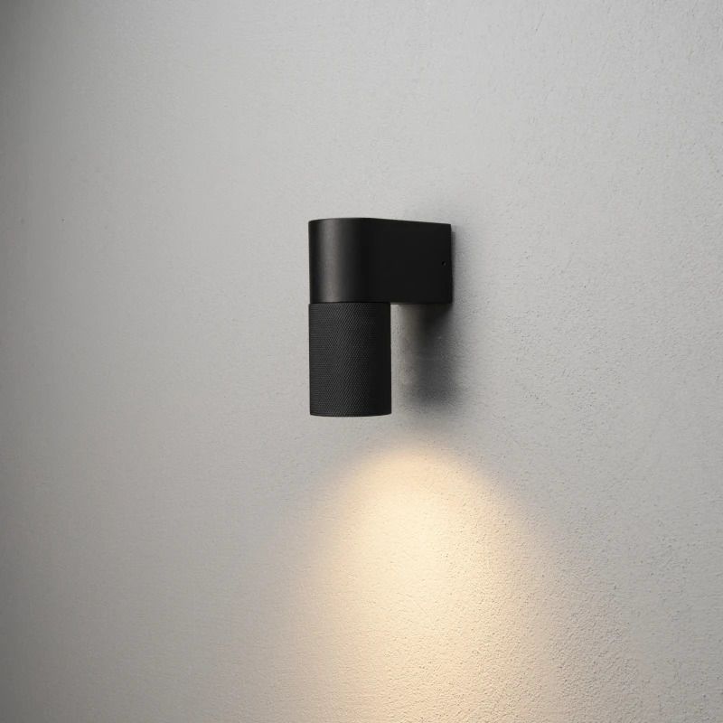 Konstsmide Buiten Wandlamp Temi | 8W LED | Aluminium | 2700K | IP54 | Down