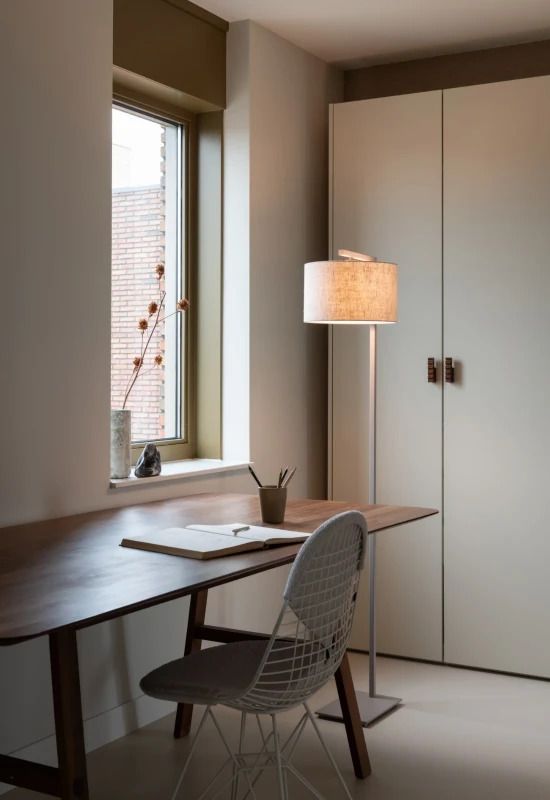 it's about RoMi LED Staande Lamp Boston | 1X E27 Max 60W | Sand/Light Linen