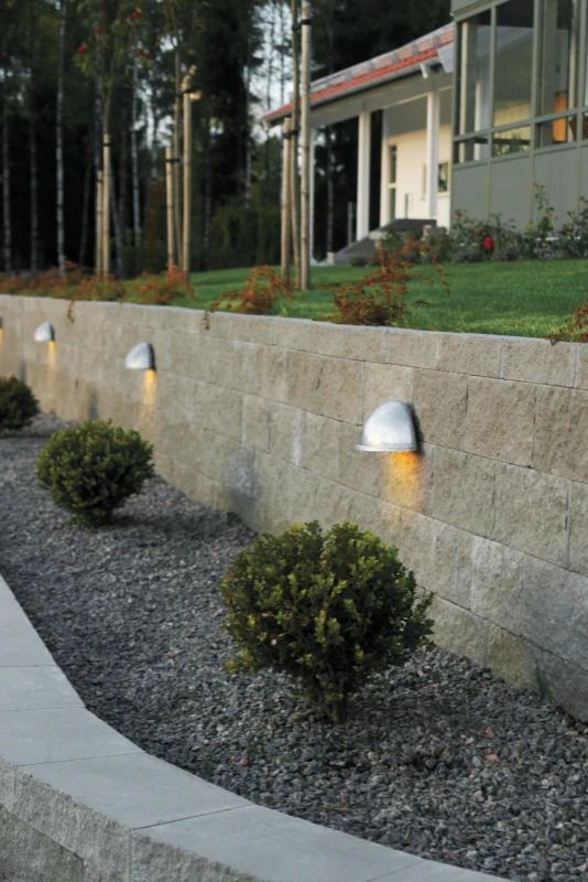 Konstsmide Buiten Wandlamp Torino | Max. 1x 35W GU10 | Zwart Aluminium | IP44