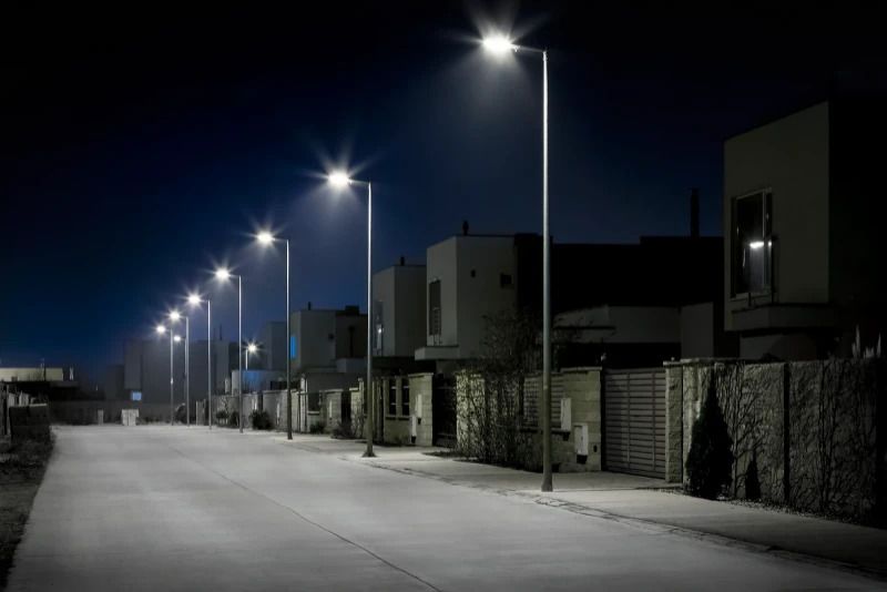 6x Philips E27 LED Lamp | 28.5W 4000K 220V/240V 740 | 6000lm 300°