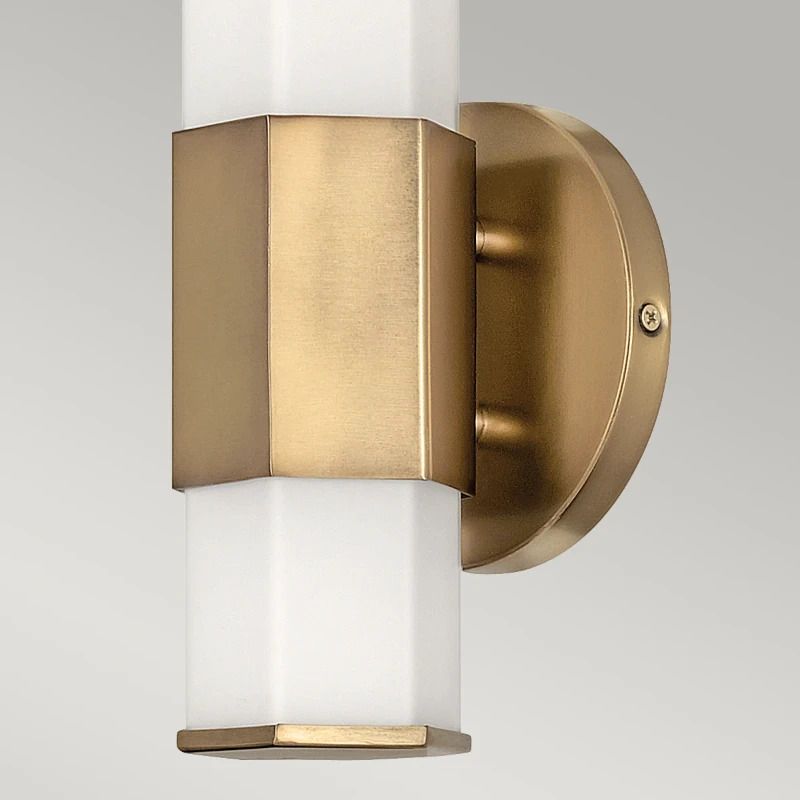 Hinkley LED Badkamerarmatuur Facet | 12W 3000K 1080Lm 830 | IP44 | Heritage Brass