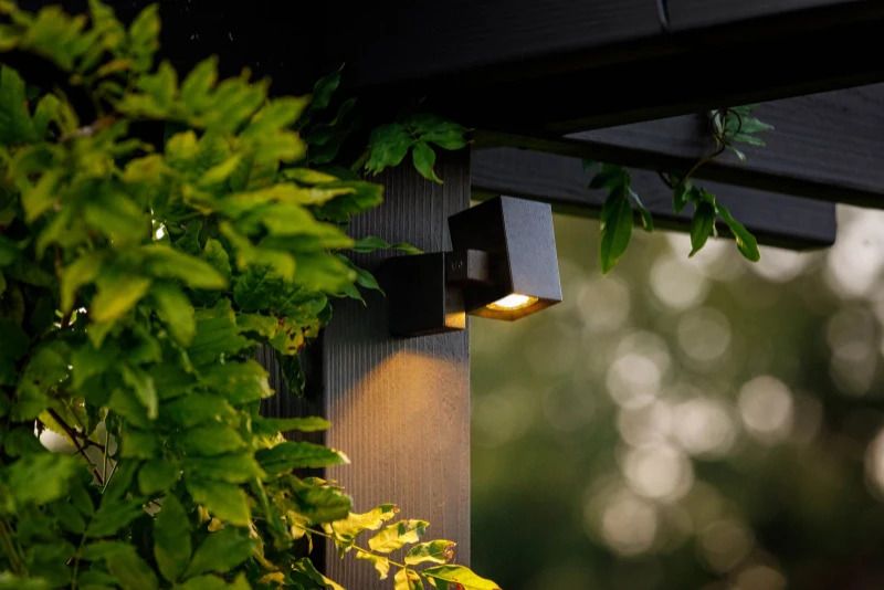 Lightpro Tuin Wandlamp/Tuinspot 12V | Quartz | 1.8W 150Lm 3000K | IP44