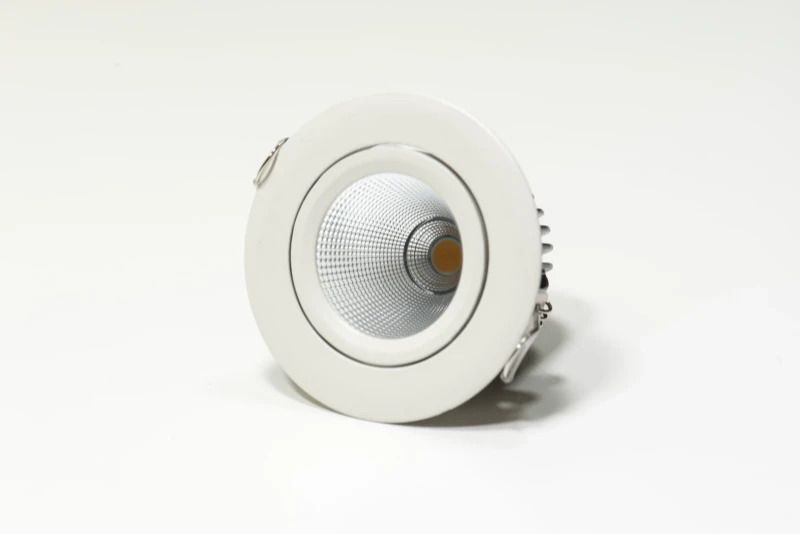 Prolumia LED Downlighter | 9W 3800K/4200K | 38/42 IP20 | 42180031