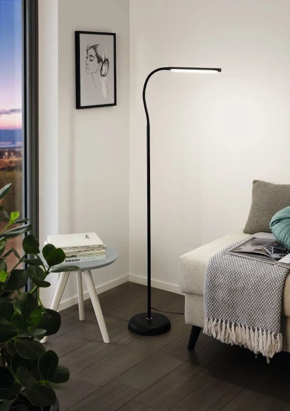 EGLO LED Vloerlamp Laroa | 4.2W 4000K 600Lm | Dimbaar | Zwart