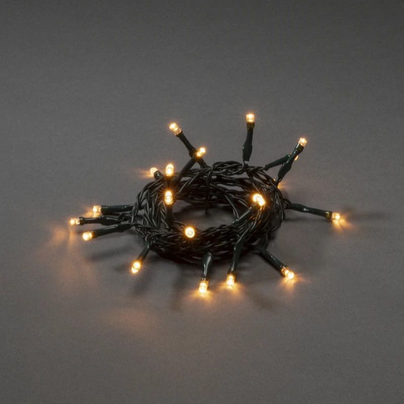 Konstsmide Lichtketting | 20 Lichtpunten, Extra Warmwit | 2,85m, 15cm spacing, 6u timer | 2x AA Batterij, Binnen, Groene kabel