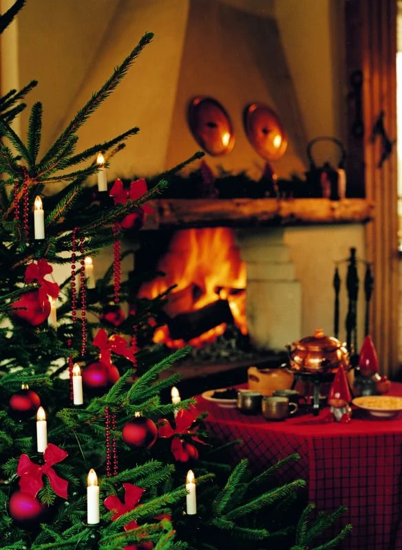 Konstsmide Boomkaarsensnoer Lichtketting | 25 Lichtpunten 230V 100W | 12m 50cm spacing kogelgewricht luxe knijper | Binnen groene kabel