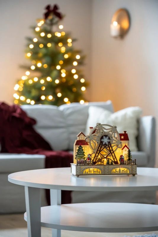 Konstsmide LED Silhouet | 10 Lichtpunten Warmwit | 28x24.5cm | On/off/6u timer | Batterij/USB | Binnen | Gelakt hout | Reuzenrad, Kerstman, Sneeuwpop