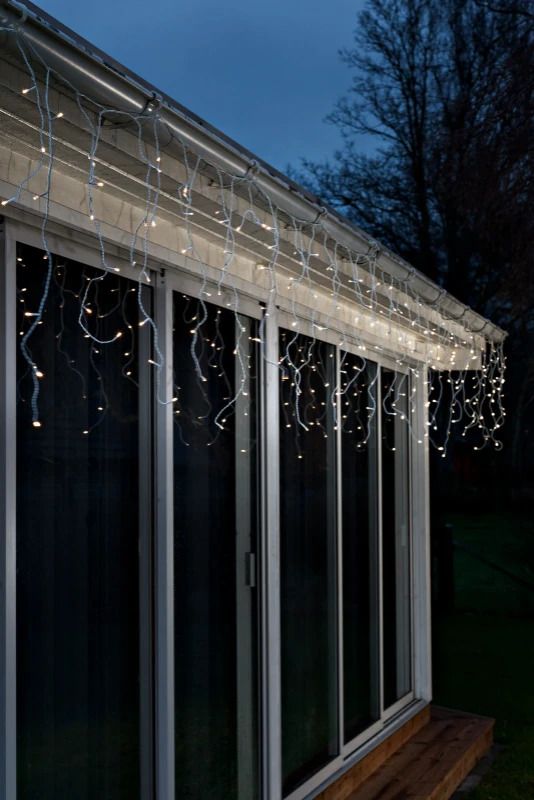 Konstsmide LED Lichtsnoer Icicle Lichtketting | 80 Lichtpunten 3m | 3.84W 1.5V | Batterij | Timer 6/9 uur | Lichtsensor | Buiten IP44