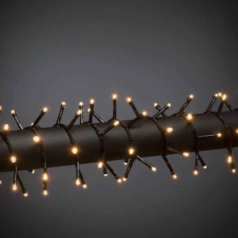 Konstsmide Micro LED Lichtketting | 400 Lichtpunten Extra Warm Wit 6W 30V | 8,78m, Spacing 2,2cm, 5m Snoer, Zwarte Kabel | Buiten Gebruik
