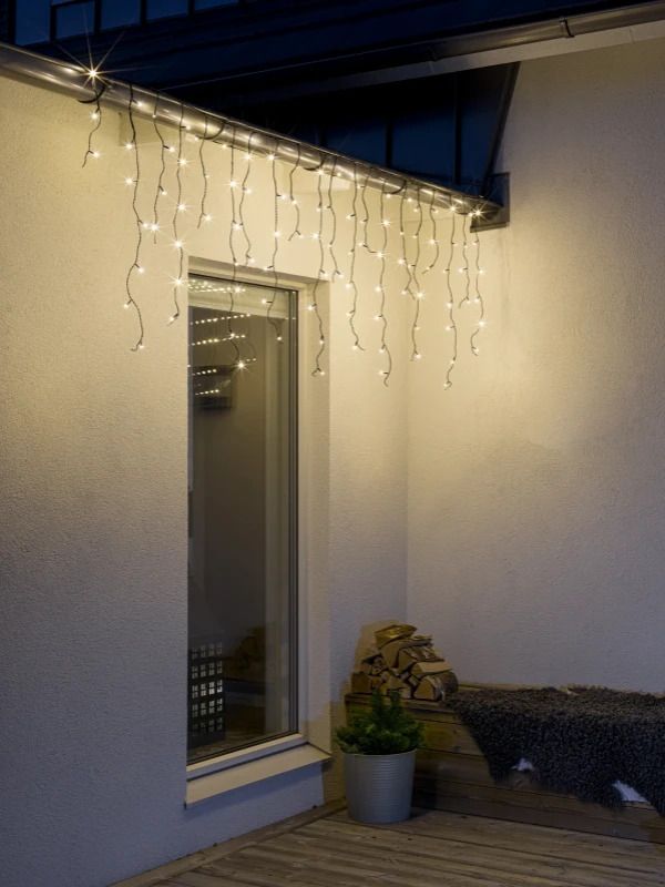 Konstsmide LED Icicle Lichtsnoer | 2,5m 100 Lichtpunten Frosted Extra Warmwit | 1,3W 31V | Koppelbaar Zwart Voor Buiten