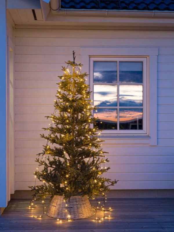 Konstsmide LED Lichtgordijn | 6W 400 Extra Warm Wit LEDs | 24V | 400cm, 8 strengen, Ø15cm, zwarte kabel, buitentrafo, 8u timer