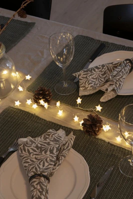Konstsmide LED Lichtketting | 90 Lichtpunten 1,8W Warm Wit 4,5V | Zilverdraad 4,45m | 5m aansluitsnoer | Alleen voor binnengebruik